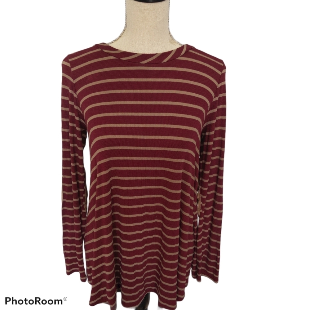 5/$25 Chris & Carol Striped Tunic with Arm Patches S